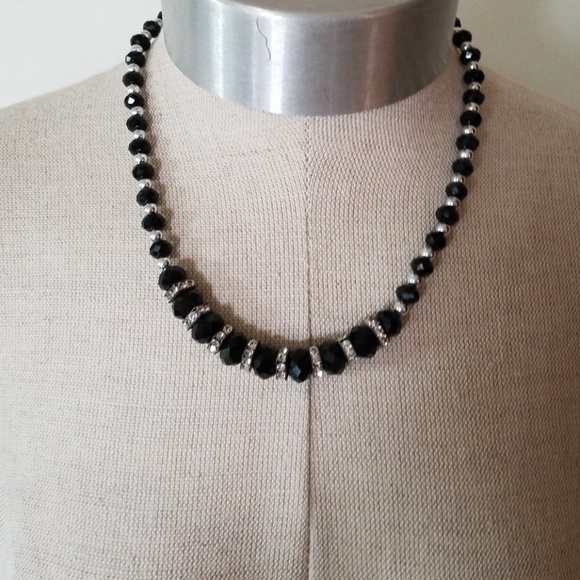 ⛄️Black and Sliver Rhinestone Beaded 19" Necklace - Picture 2 of 8